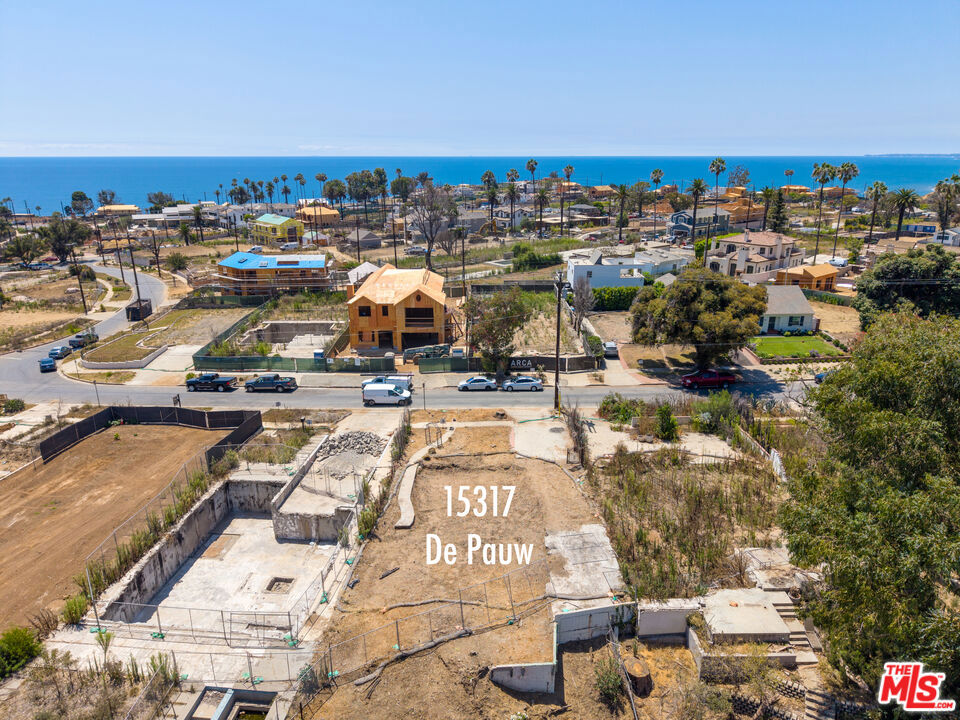 15317 De Pauw Street Property Photo 4