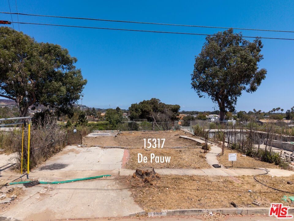15317 De Pauw Street Property Photo 6
