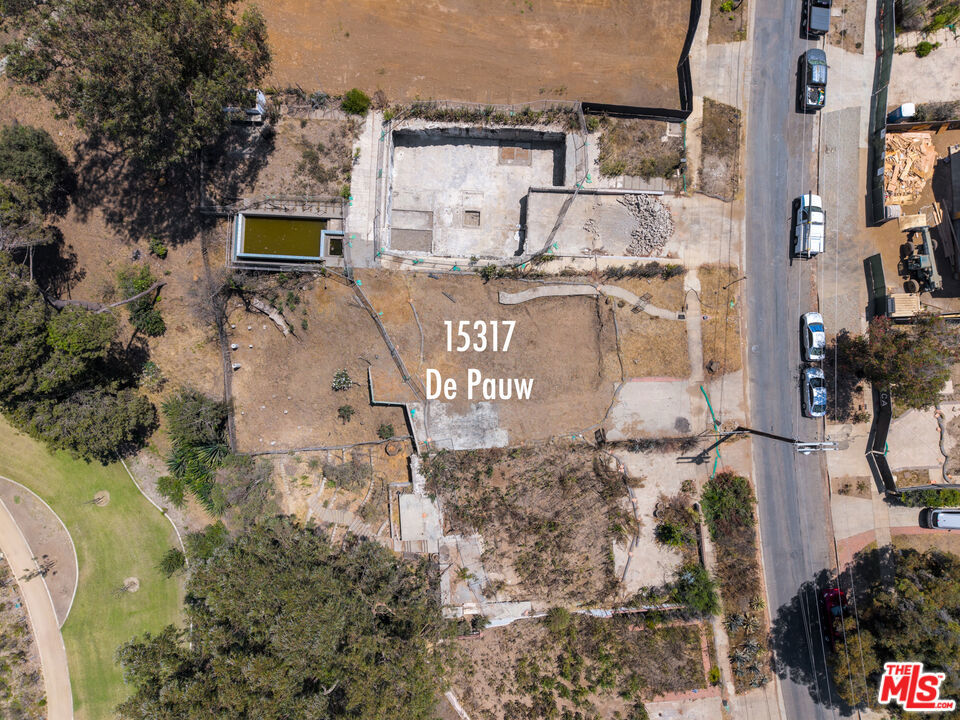 15317 De Pauw Street Property Photo 8