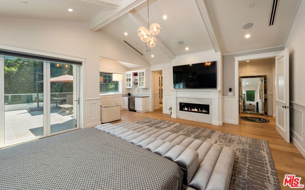 15272 Valley Vista Boulevard Property Photo 23