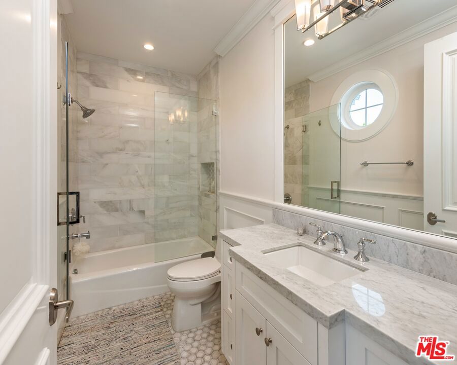 15272 Valley Vista Boulevard Property Photo 32