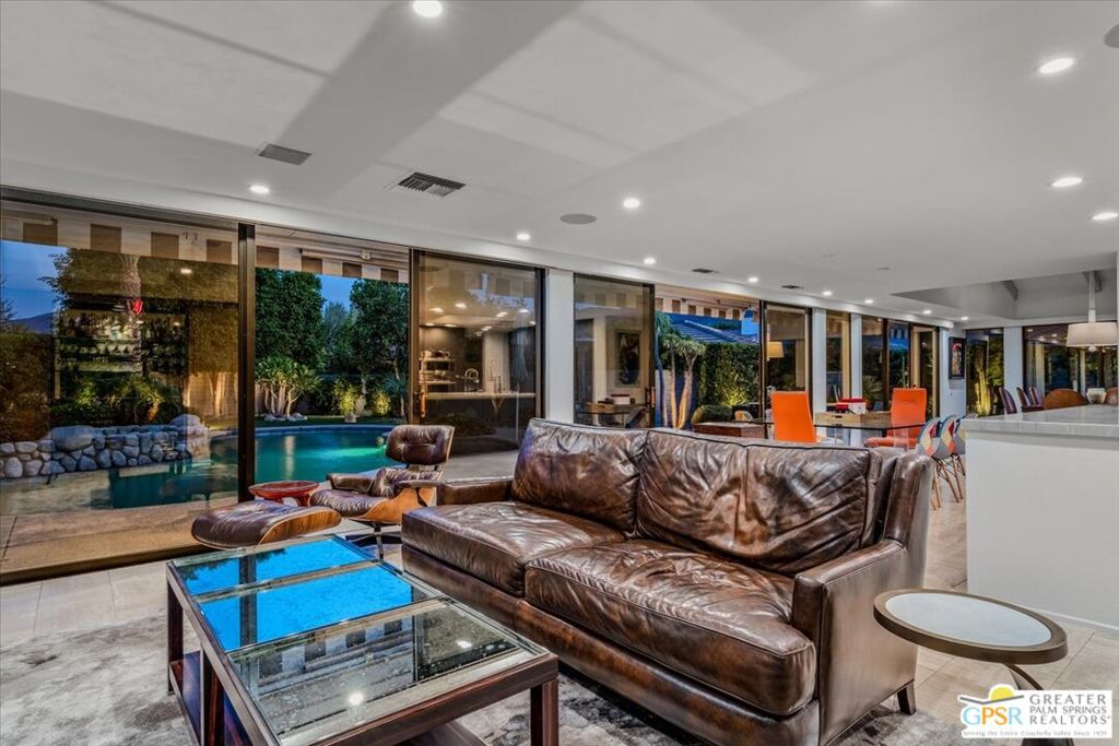 1 Park Lane Property Photo 21