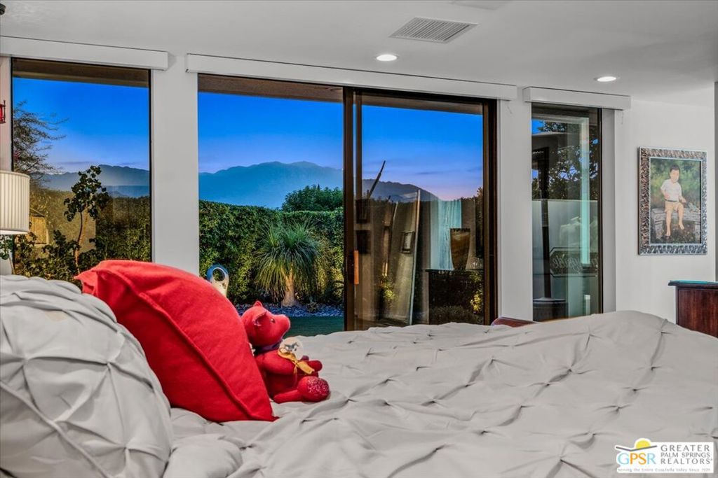 1 Park Lane Property Photo 24