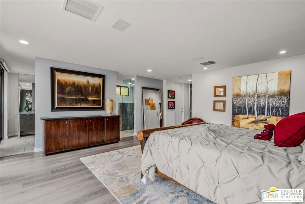 1 Park Lane Property Photo 25