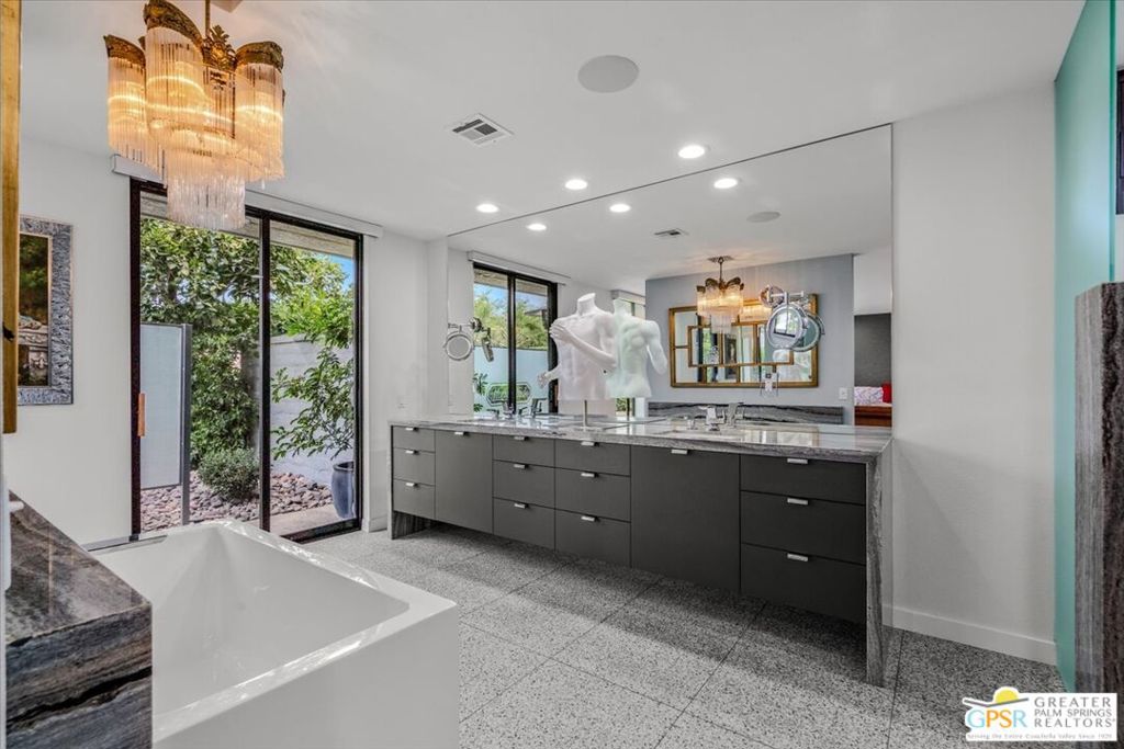 1 Park Lane Property Photo 27