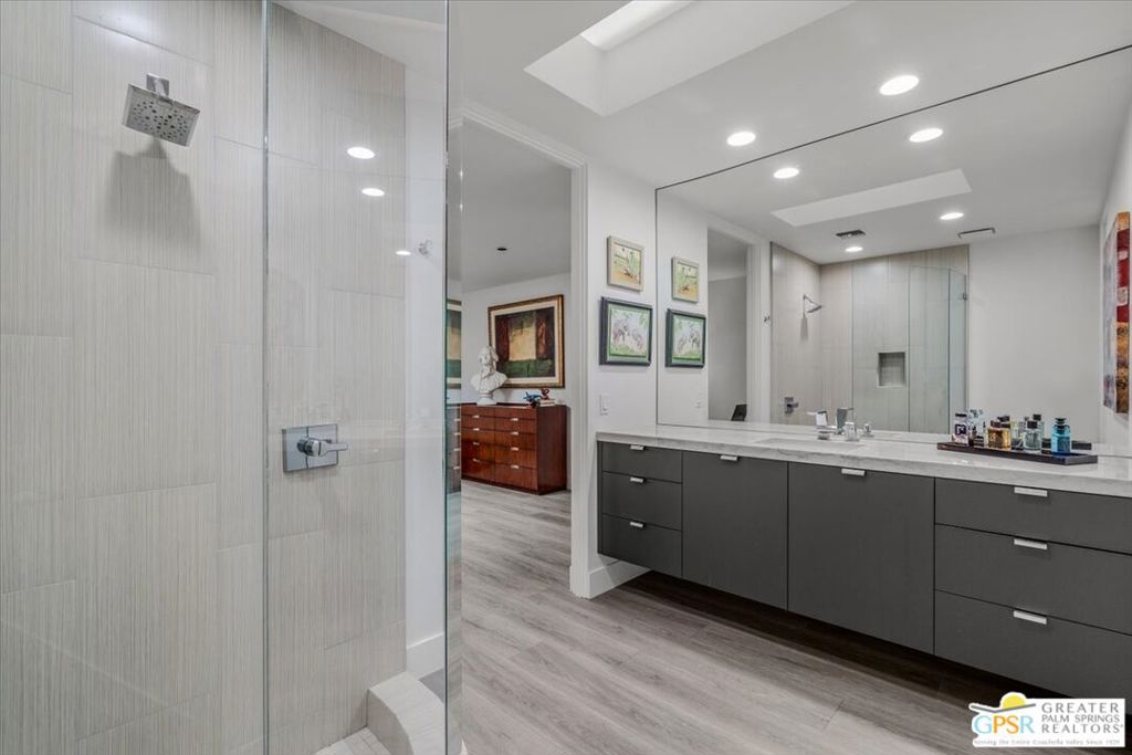 1 Park Lane Property Photo 30