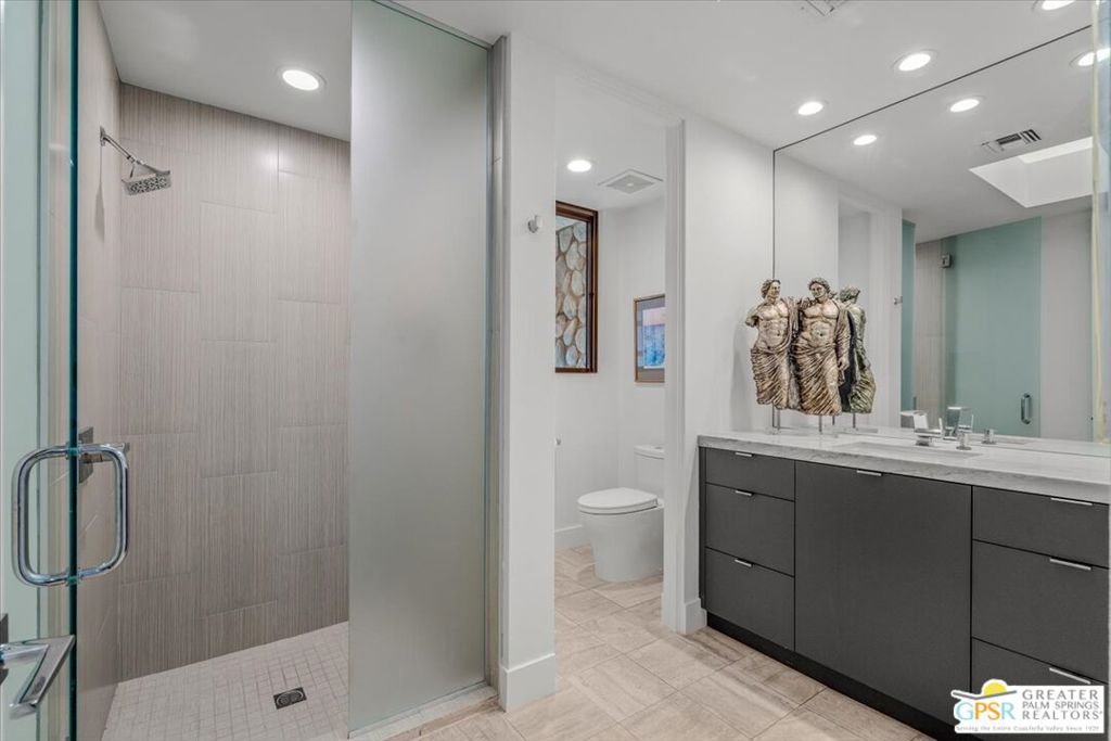 1 Park Lane Property Photo 32