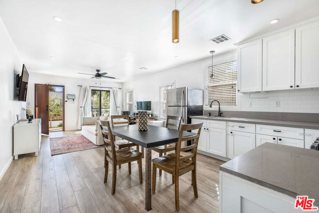1205 N Genesee Avenue Property Photo 10