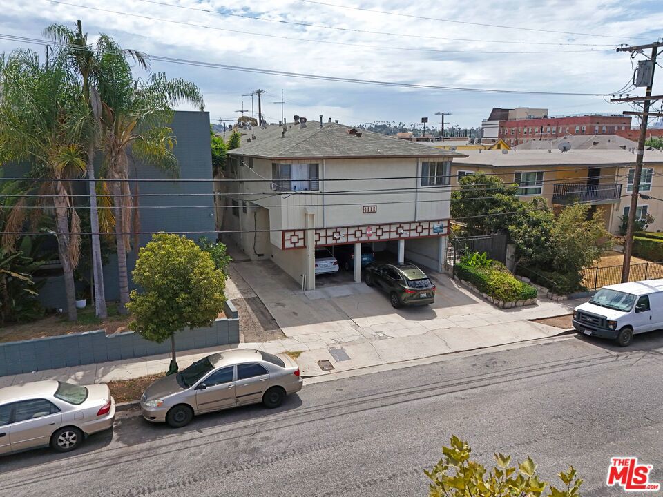 1212 N New Hampshire Avenue Property Photo 1