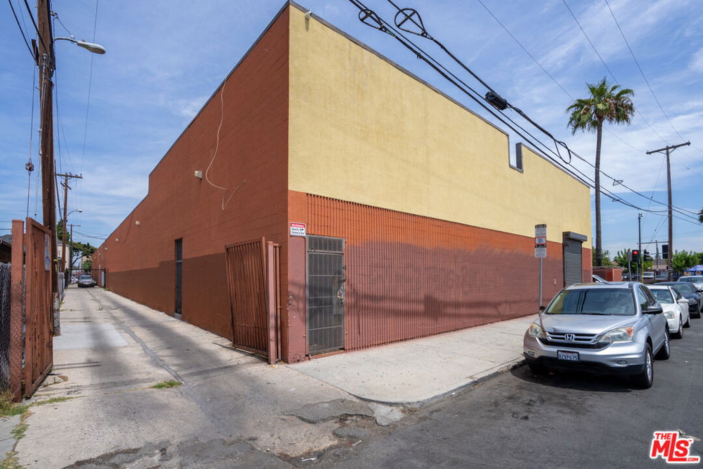 4701 S Broadway Property Photo 11