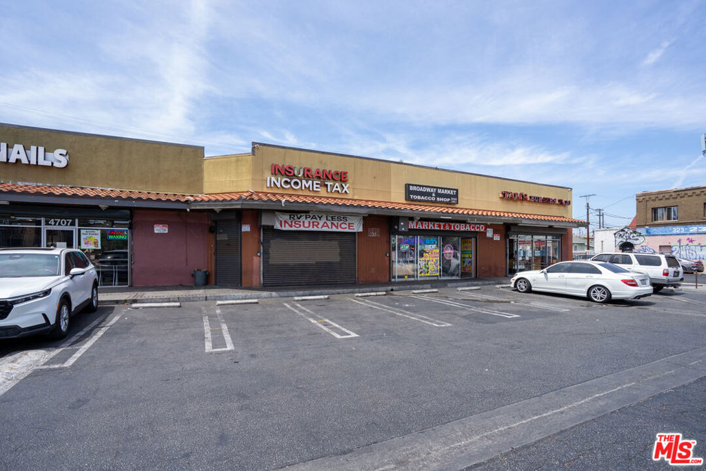 4701 S Broadway Property Photo 18