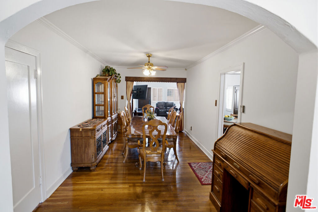 5132 Townsend Avenue Property Photo 7