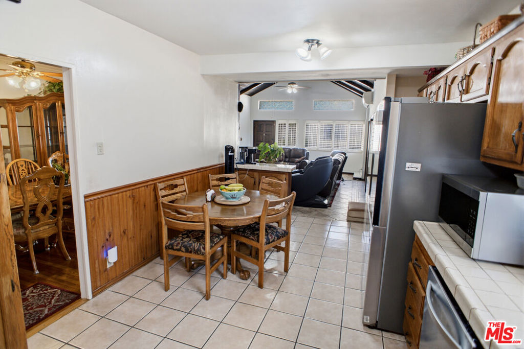 5132 Townsend Avenue Property Photo 9