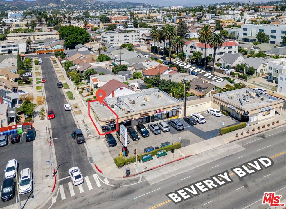 4463 Beverly Boulevard Property Photo 9