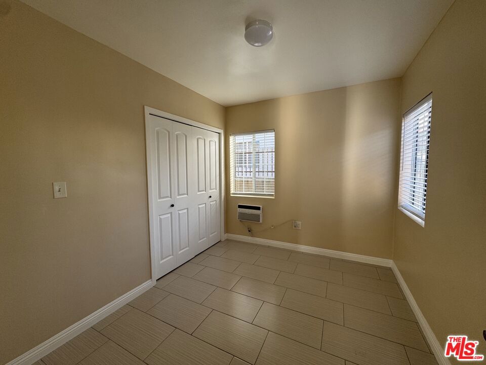 315 N Coronado Street Property Photo 9