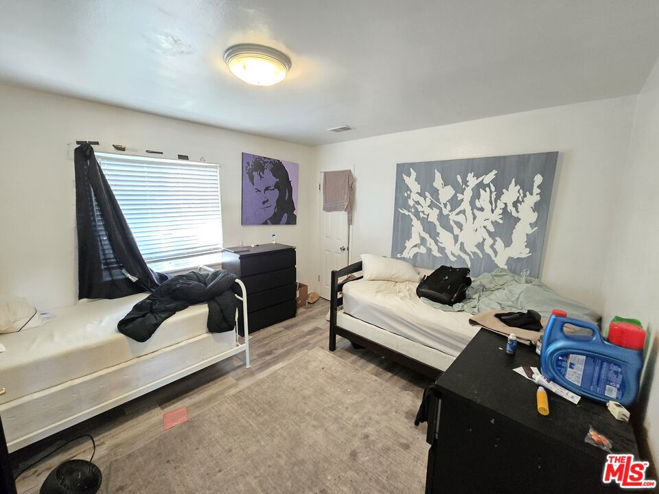 10420 Palms Boulevard Property Photo 11