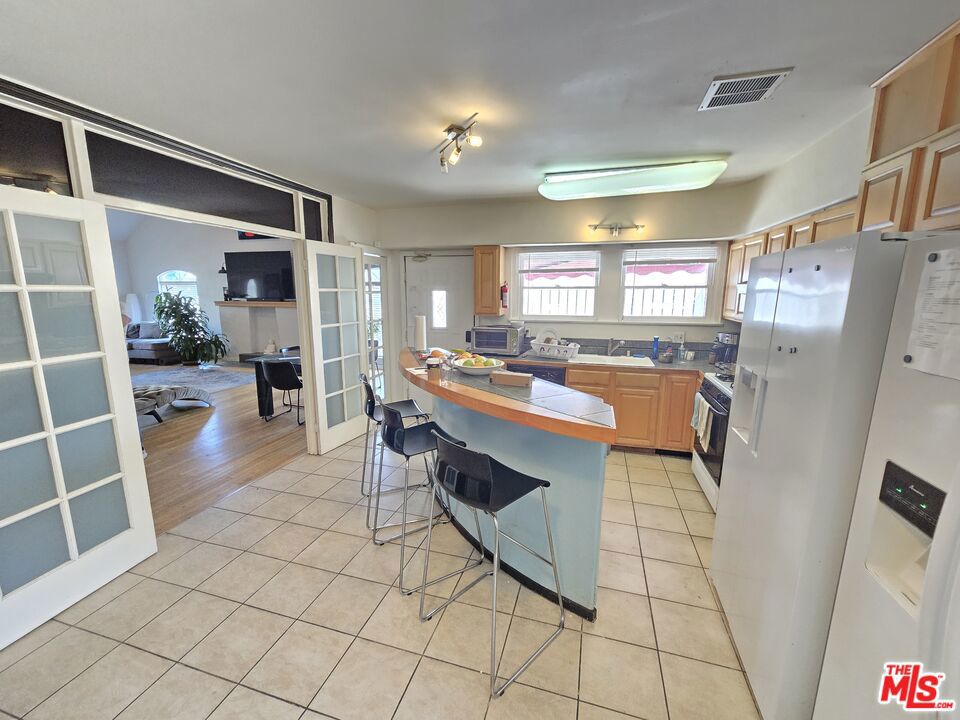 10420 Palms Boulevard Property Photo 18