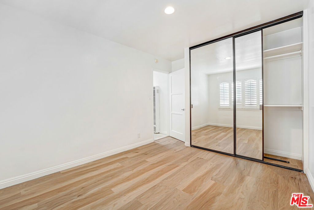 2227 Montana Avenue Property Photo 10