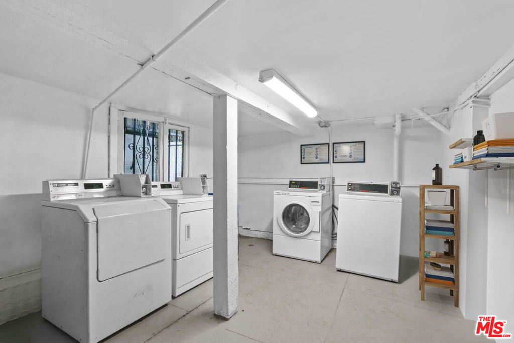 1344 W 4th Street Property Photo 7