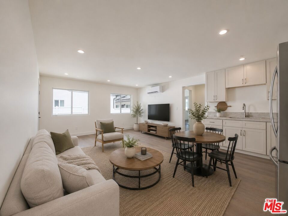 4942 Topanga Canyon Boulevard Property Photo 19
