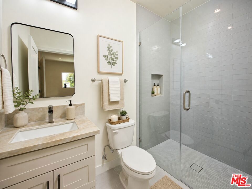4942 Topanga Canyon Boulevard Property Photo 21