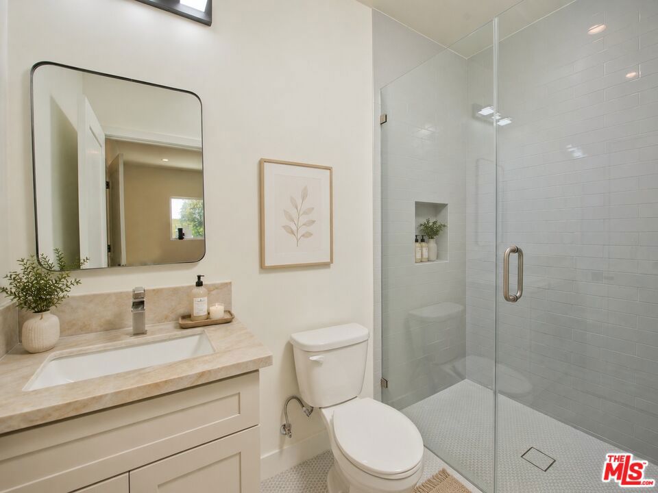 4942 Topanga Canyon Boulevard Property Photo 35