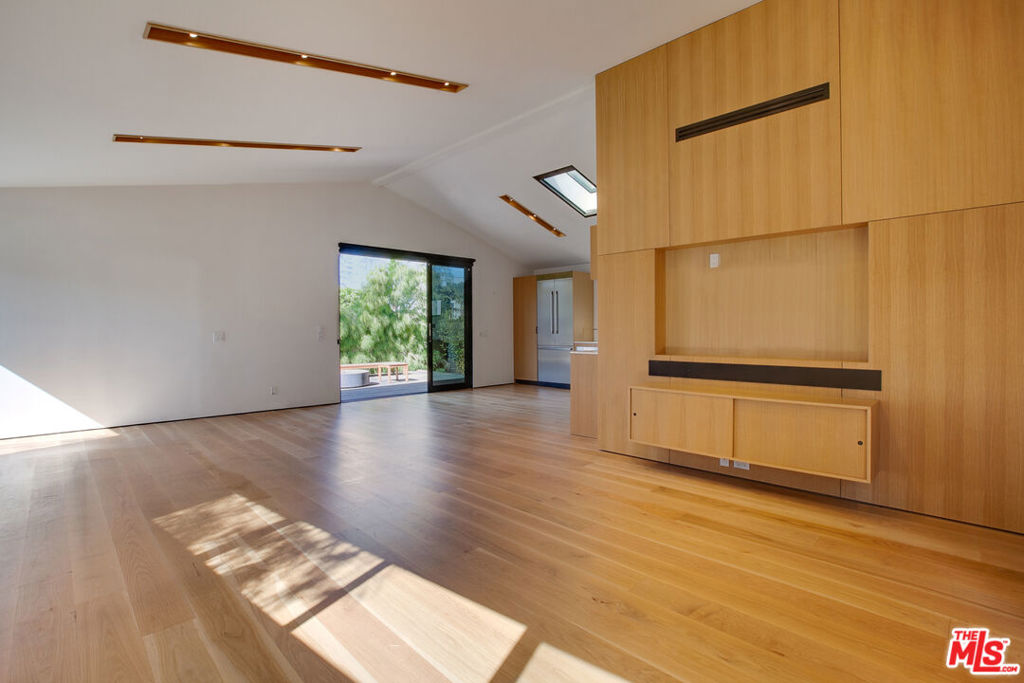 800 Seventh Avenue Property Photo 6