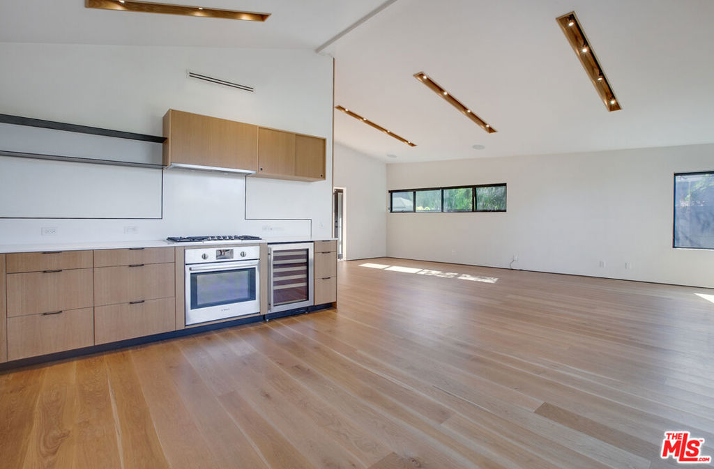 800 Seventh Avenue Property Photo 11