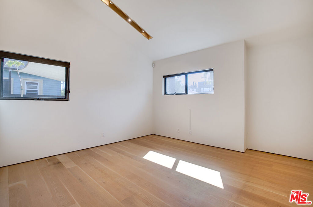 800 Seventh Avenue Property Photo 18