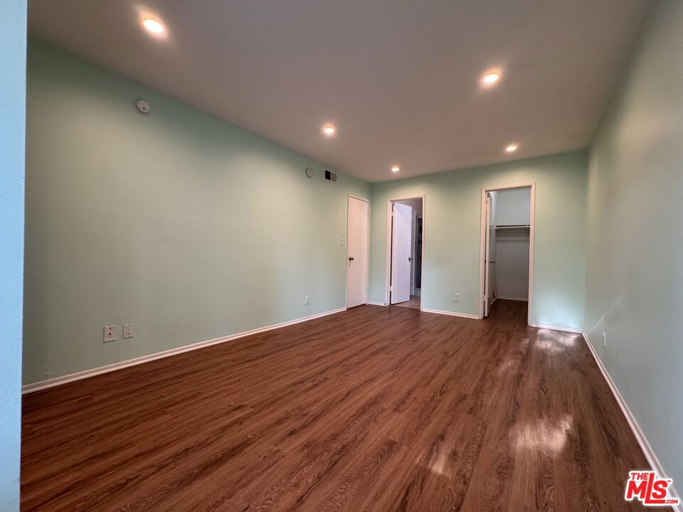 18645 Hatteras Street 263 Property Photo 21