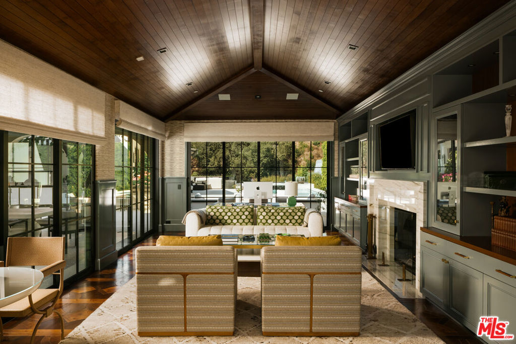 1445 Via Cresta Property Photo 9