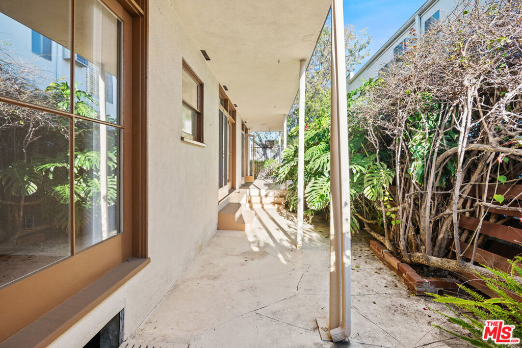 1621 Manning Avenue Property Photo 10