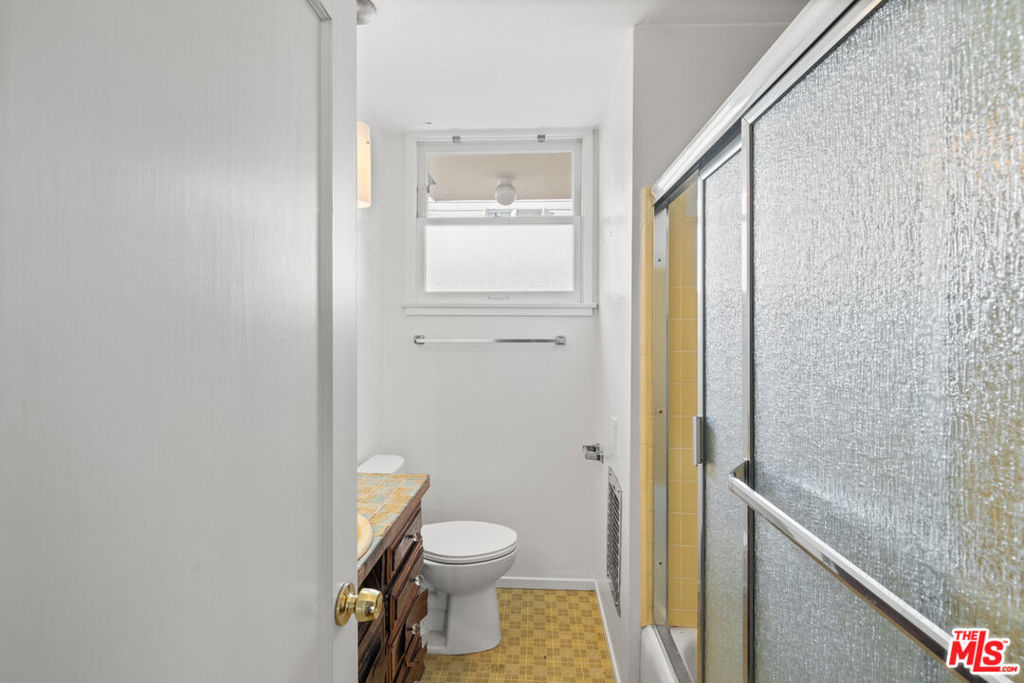 1621 Manning Avenue Property Photo 25