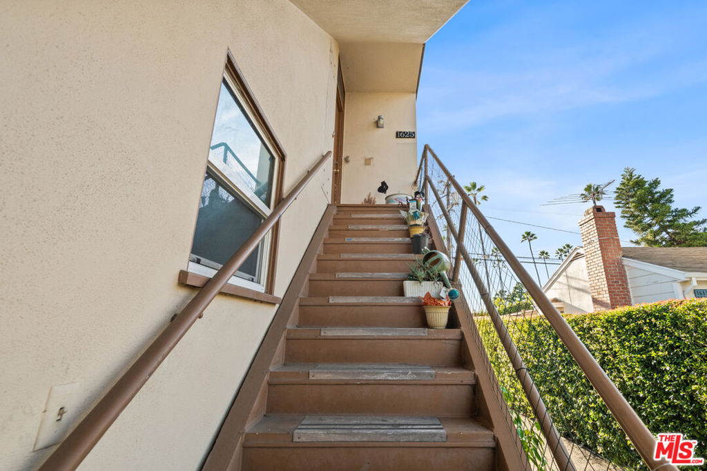 1621 Manning Avenue Property Photo 28