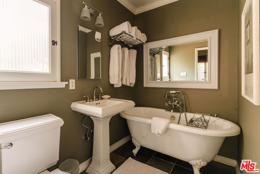 6812 Treasure Trail Property Photo 27