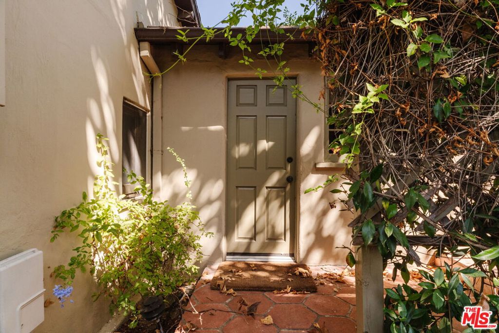 6812 Treasure Trail Property Photo 38