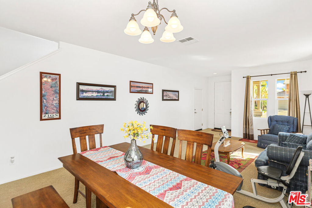 2167 Snowberry Lane Property Photo 13