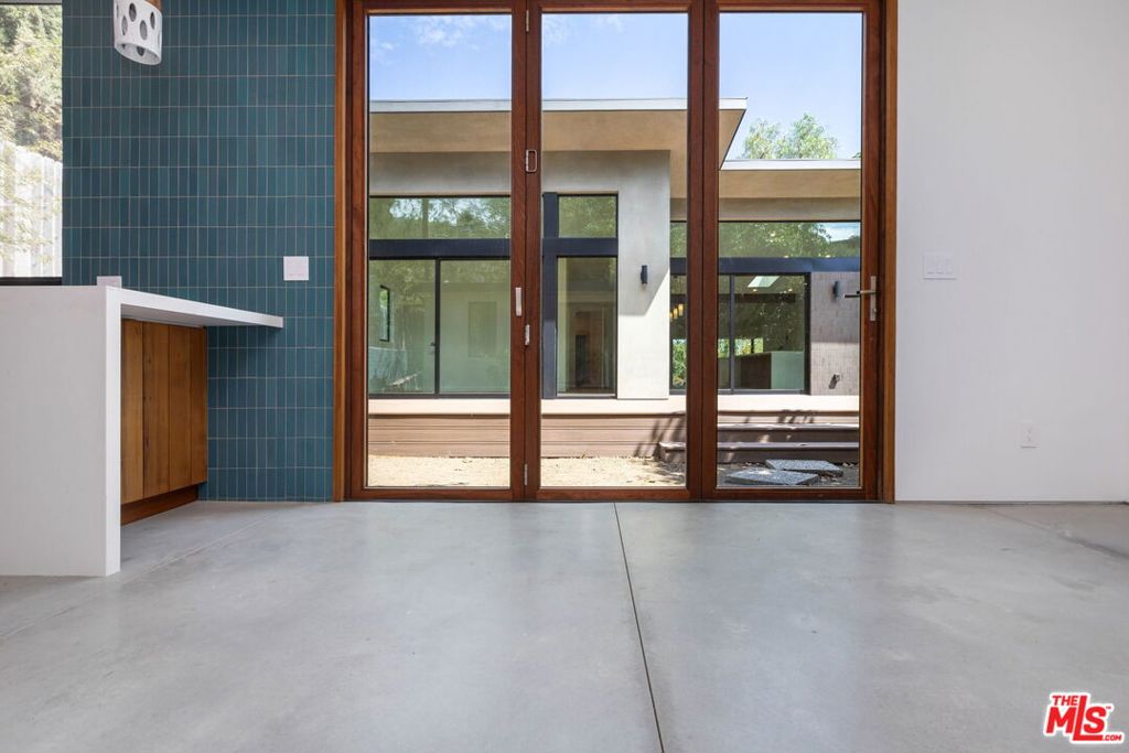 7102 Pacific View Drive Property Photo 41