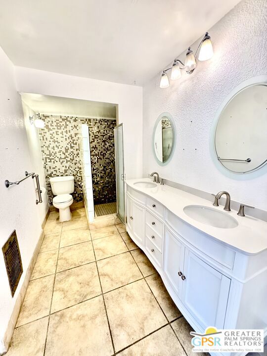 1111 E Palm Canyon Drive 126 Property Photo 19