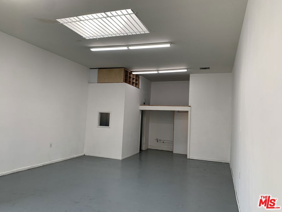 3054 Virginia Road Property Photo 2
