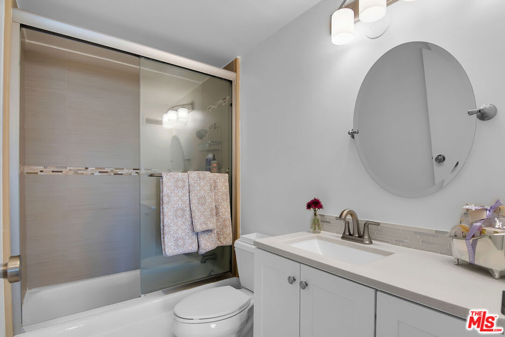 1155 N La Cienega Boulevard 1103 Property Photo 12
