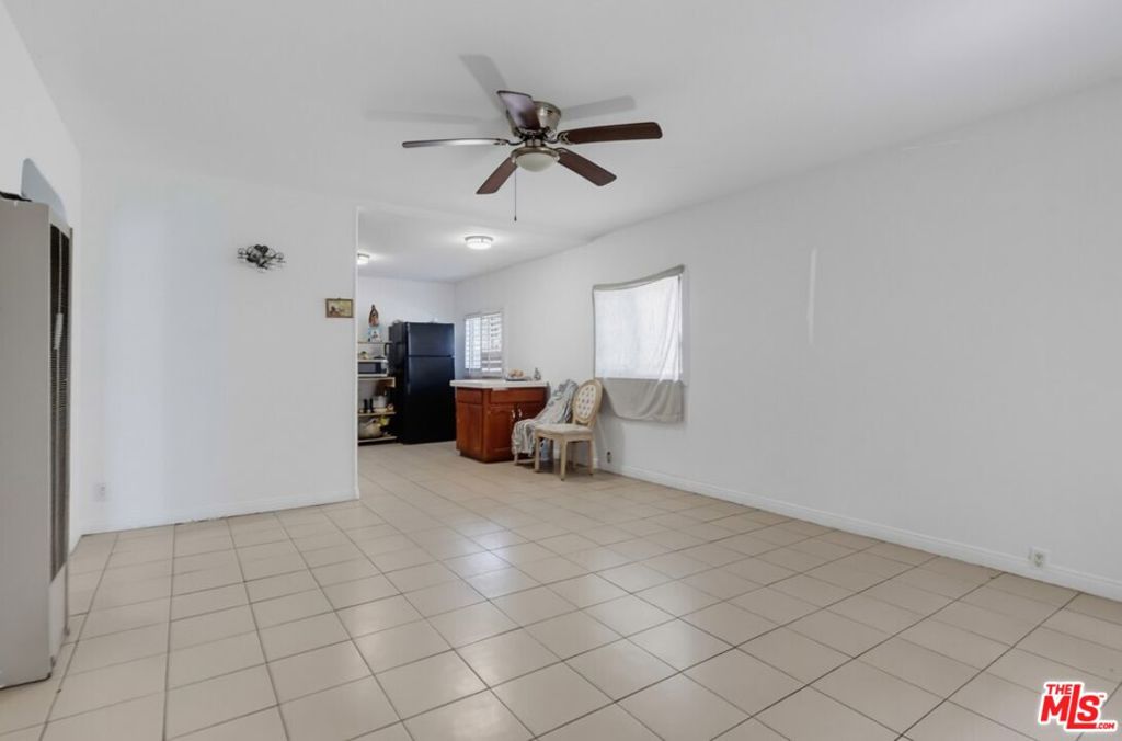 331 W 92nd Street Property Photo 7