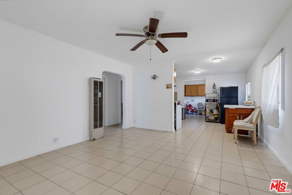 331 W 92nd Street Property Photo 9