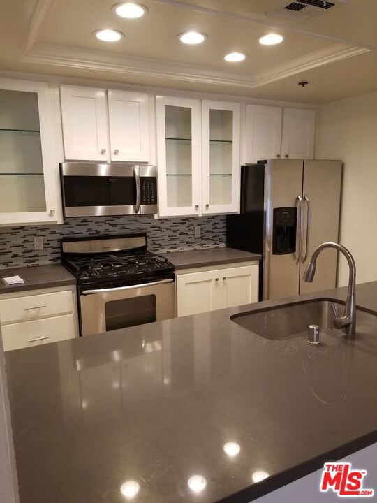 1031 N Crescent Heights Boulevard 1b Property Photo 4