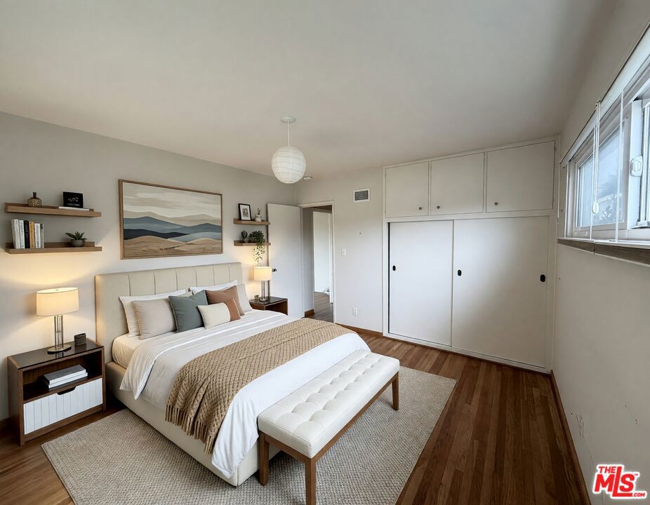 12207 Palms Boulevard Property Photo 13