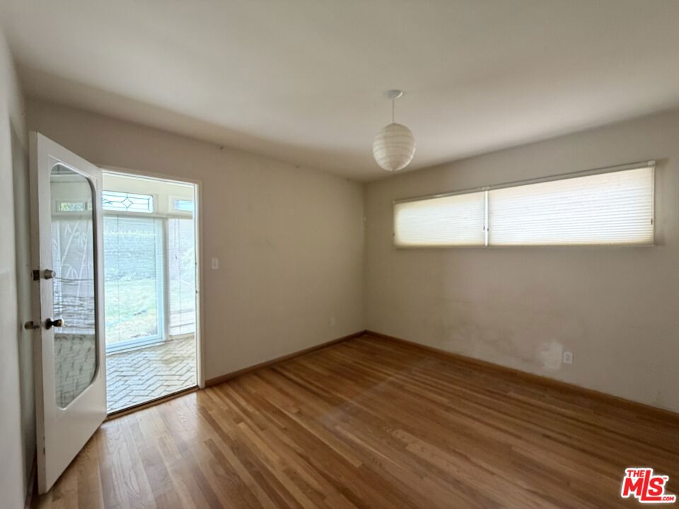 12207 Palms Boulevard Property Photo 21