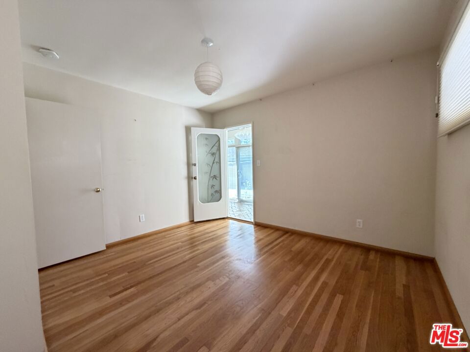 12207 Palms Boulevard Property Photo 22