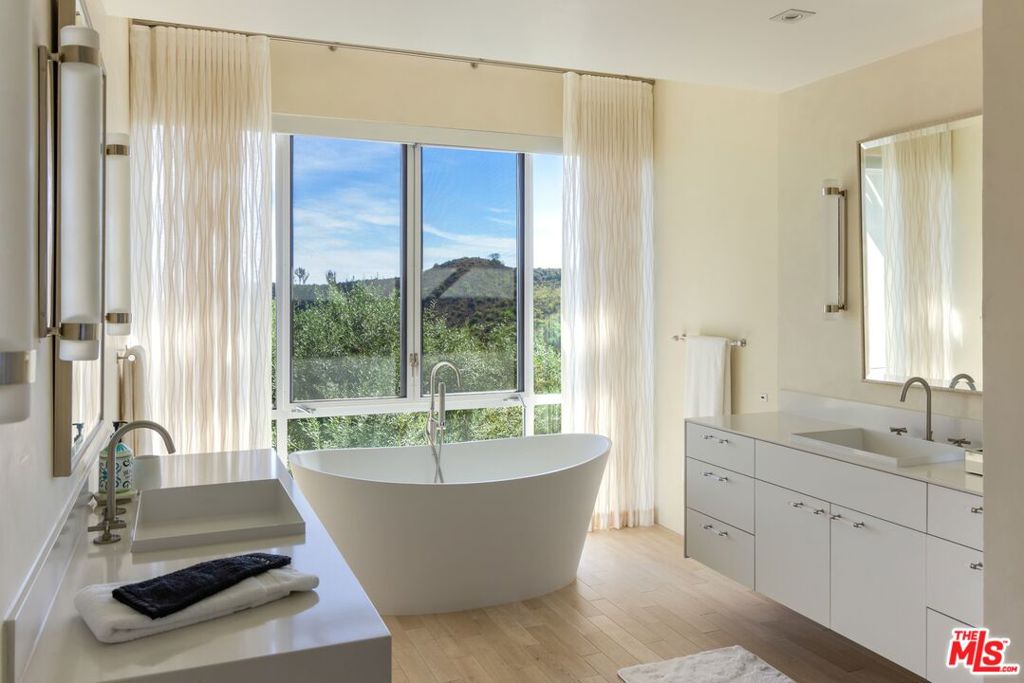1550 Casale Road Property Photo 15