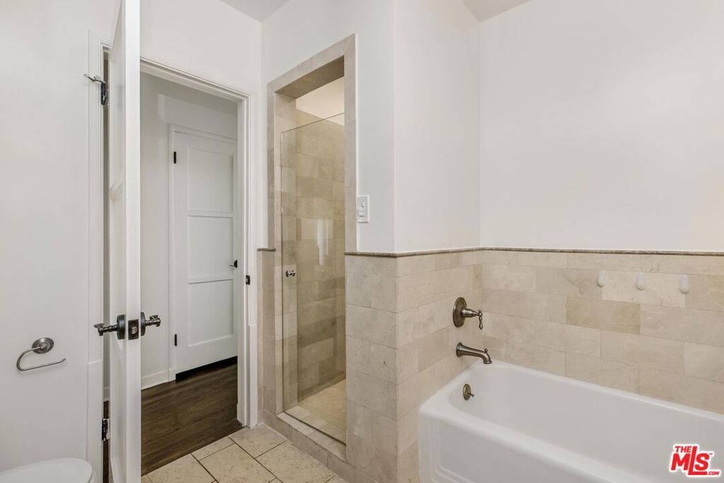 4900 Radford Avenue Property Photo 27