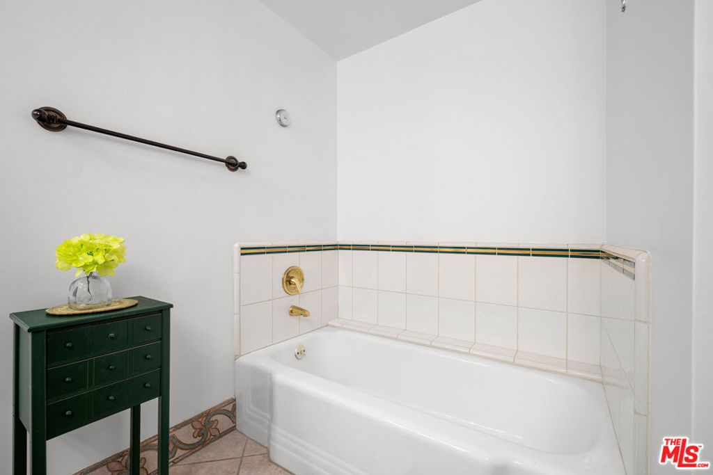 4445 Cartwright Avenue 110 Property Photo 13